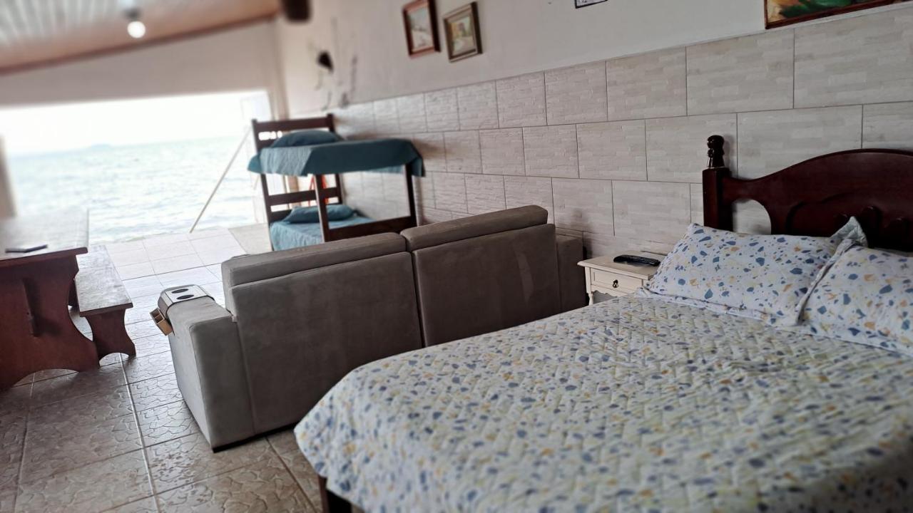 Holiday home Casa Na Frente Do Mar, Pe Na Areia Florianopolis