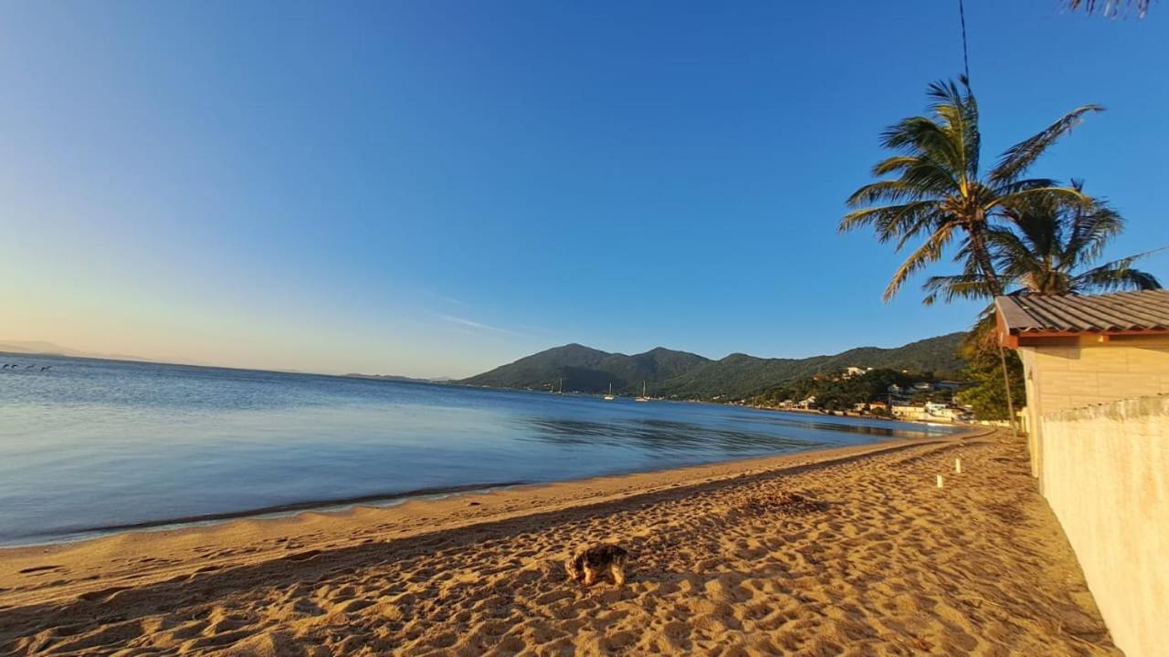 Casa Na Frente Do Mar, Pe Na Areia Сasa de vacaciones Florianópolis